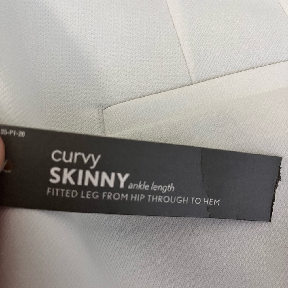 Loft curvy skinny ankle length pants. New with tags.  smoke free home - Picture 4 of 5
